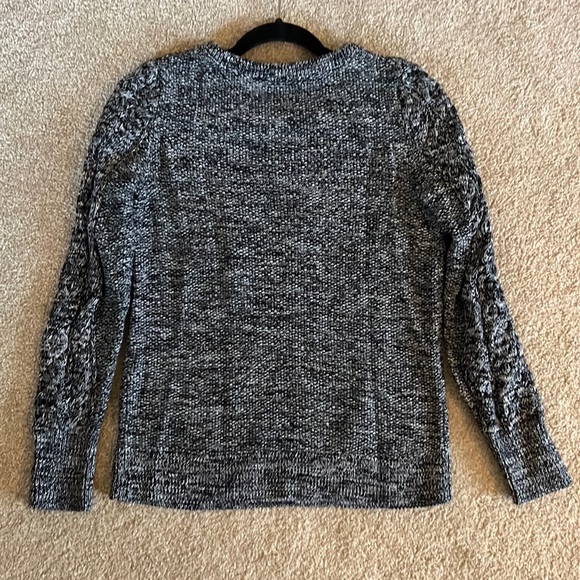 GAP Size Small Charcoal Gray Sweater - Picture 2 of 2